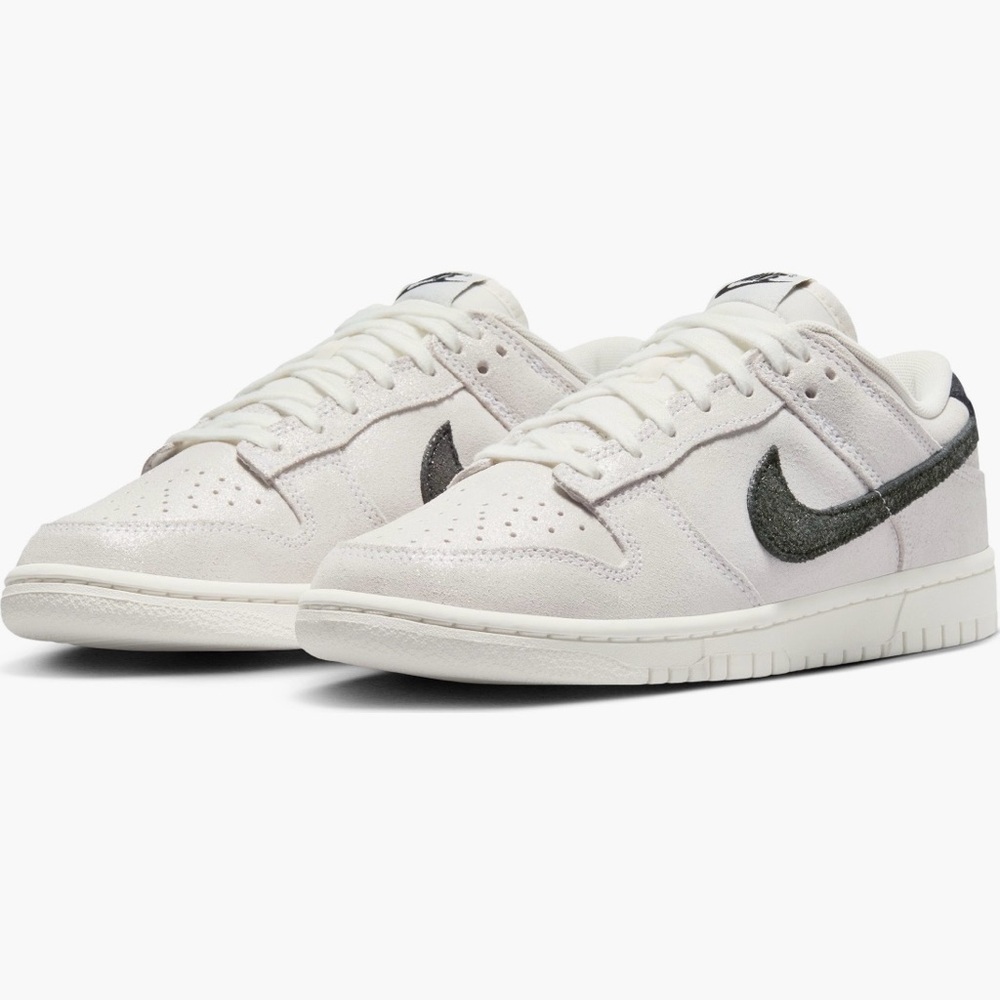 Nike Dunk Low Top Sneakers - subtle sparkle